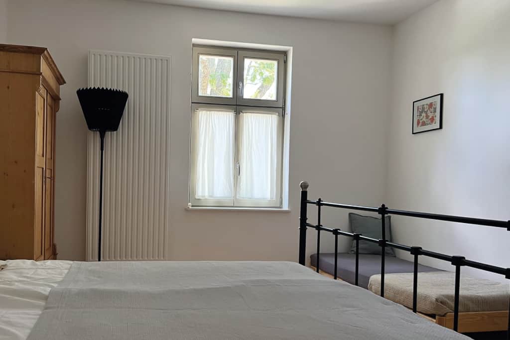 Schlafzimmer 1 mit 2 Stapelbetten