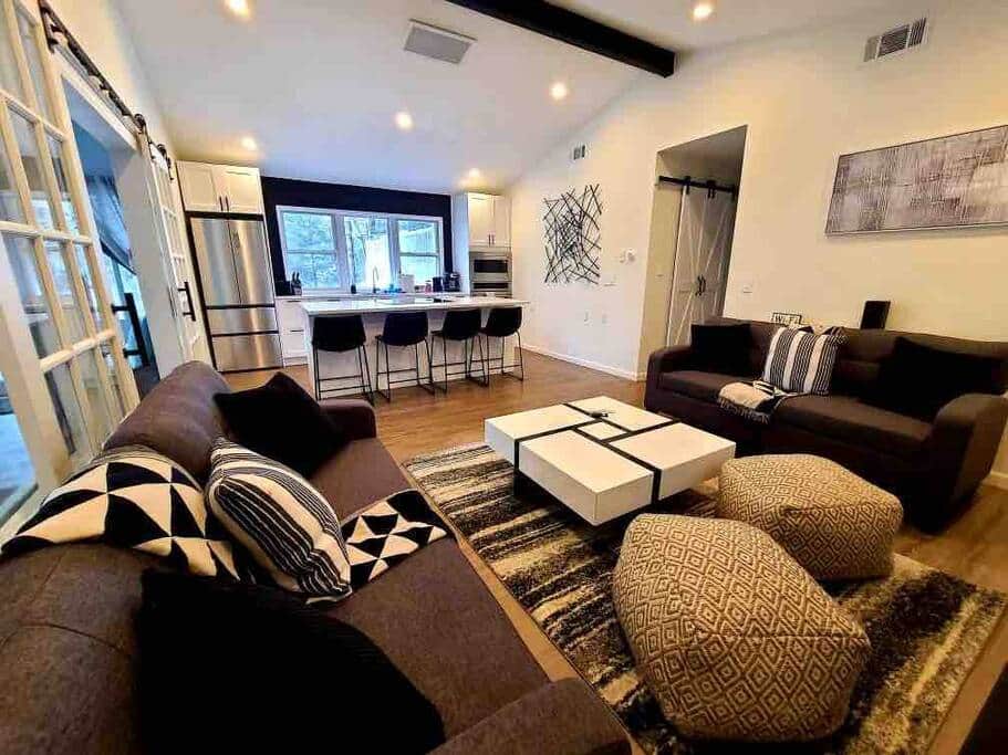 Kitchen/Living room combo Kitchen/Living room combo
