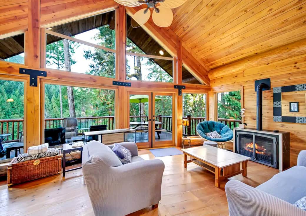 Main Chalet living room area Main Chalet living room area