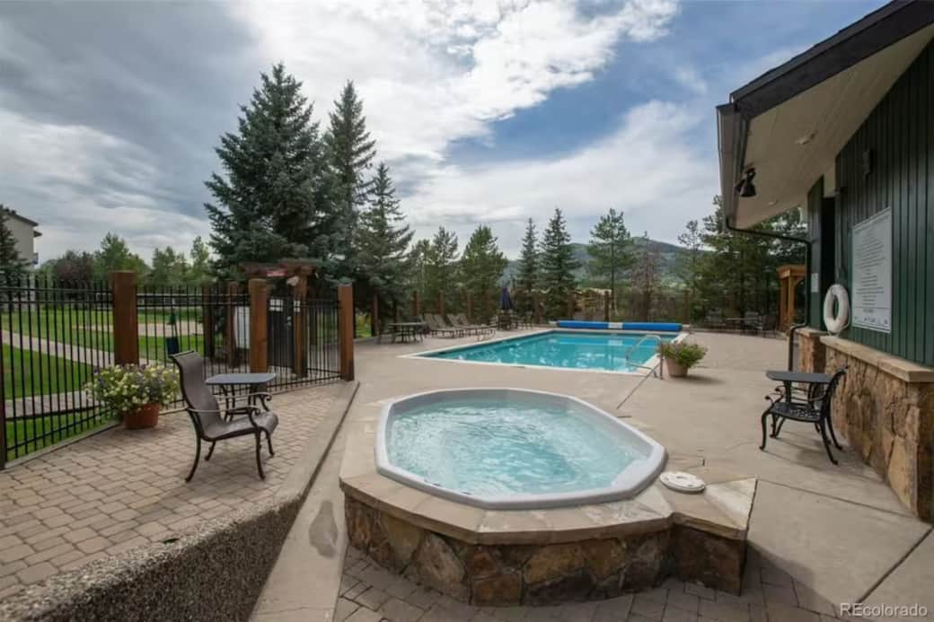 0002b292 106a 4caf a1a7 288d50cdd736