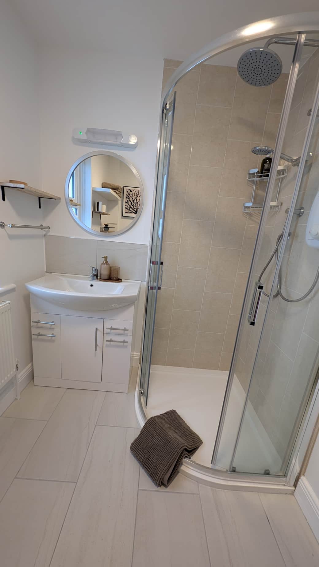 11 Bathroom EG