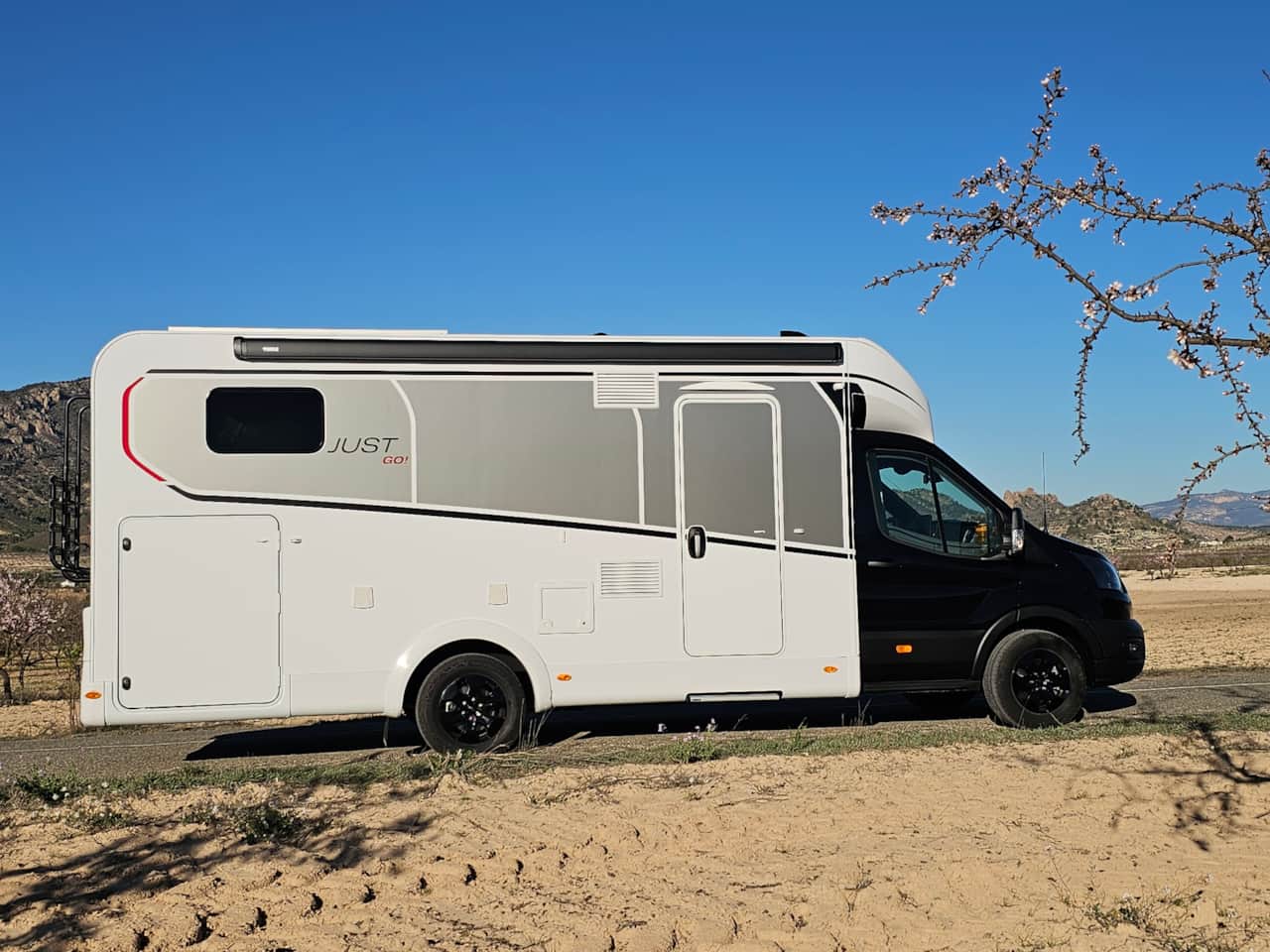 Dethleffs camper 2026  - 4 personen slapen, 4 personen rijden