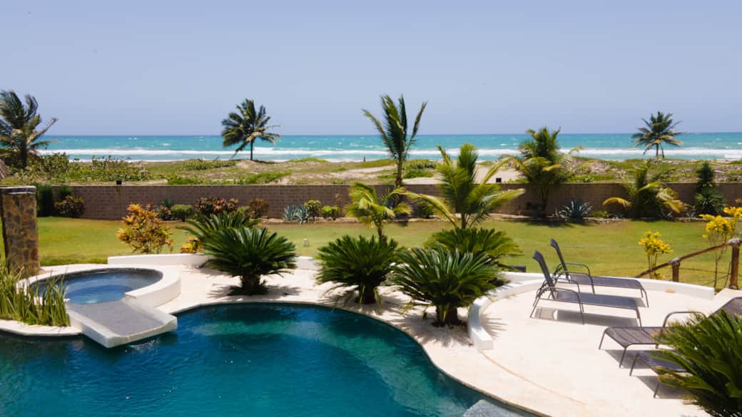 Pool/Villa mar