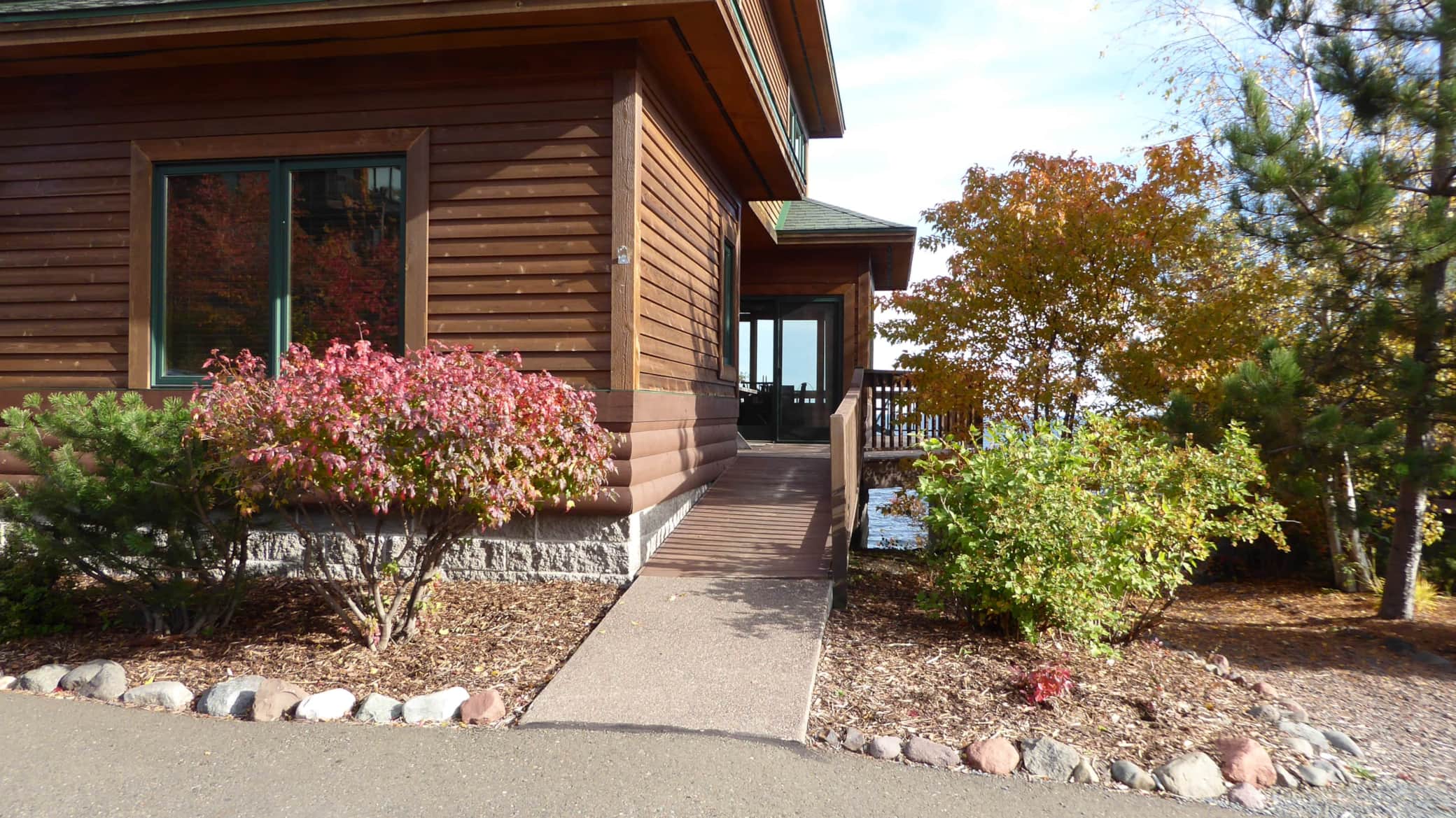 Exterior showing ramp entrance.JPG