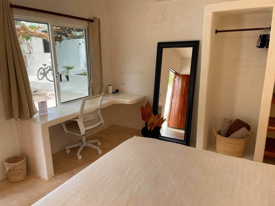 Master Suite 1 workspace