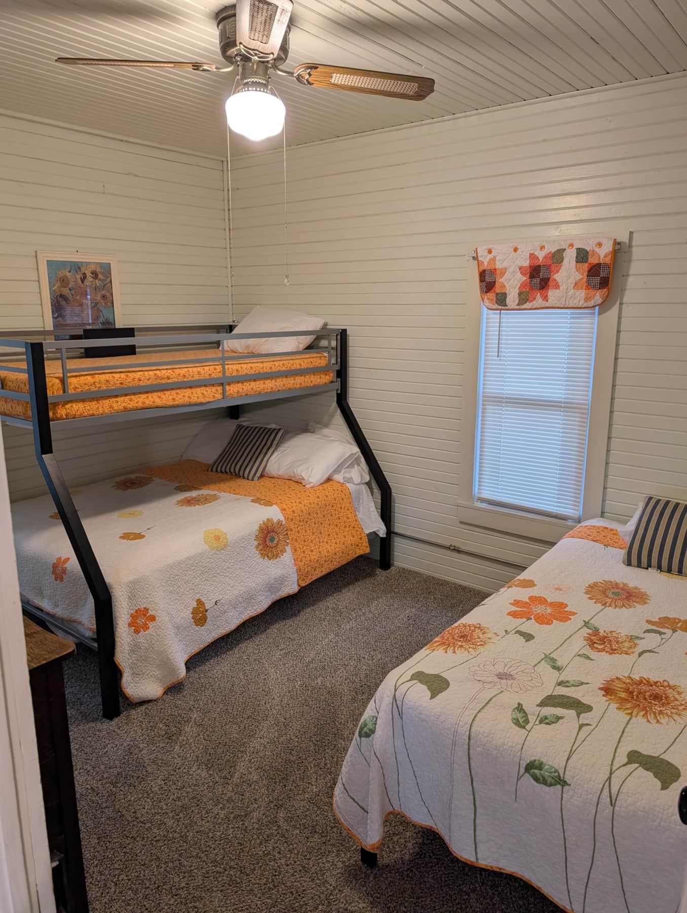Sunflower - Bedroom 2 Full_Twin bunk.jpg