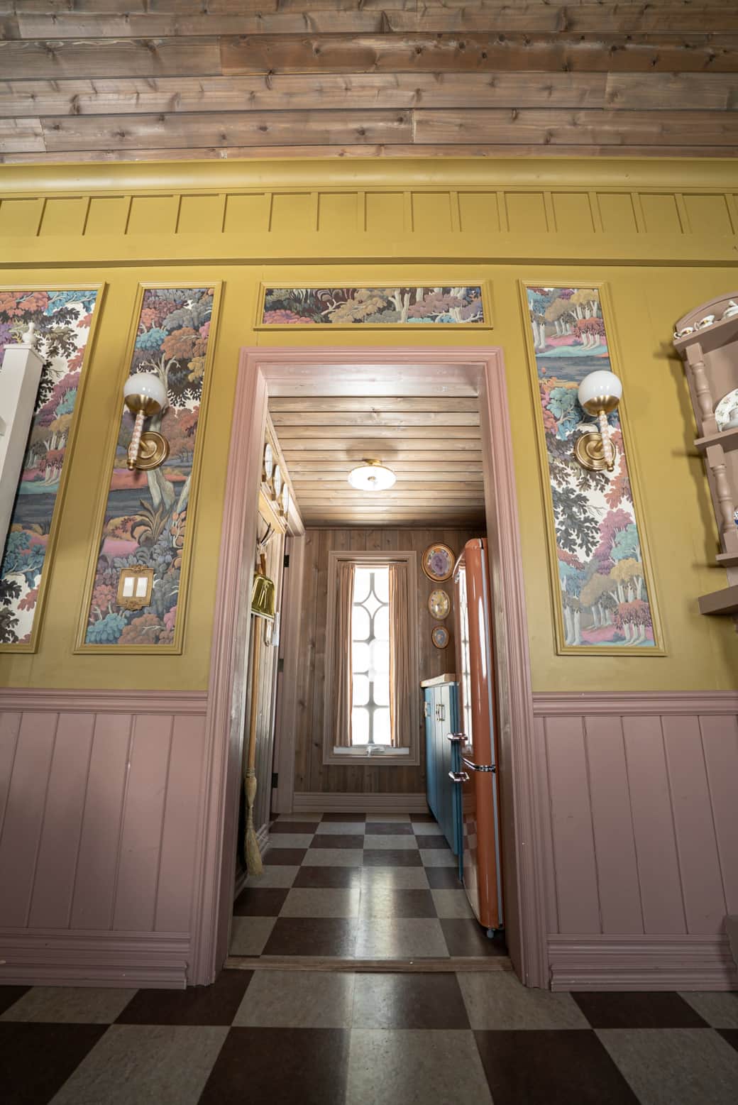 Hatter's Kitchenette