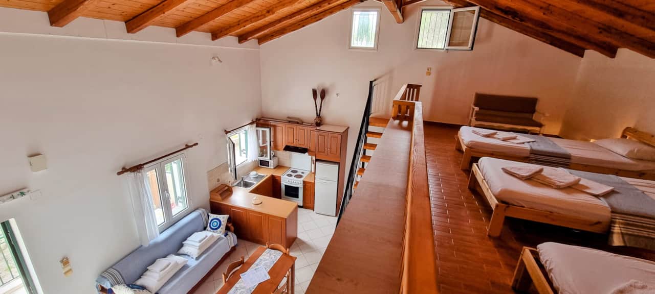 Lv Room