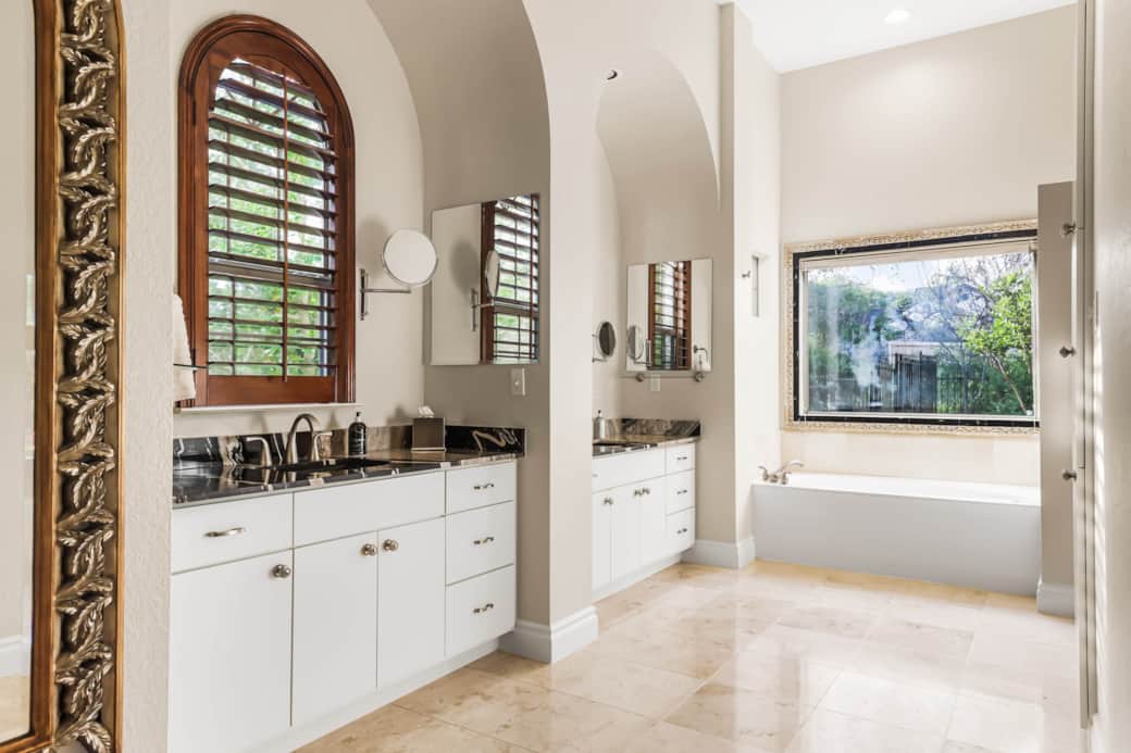 Double sinks, soaking tub, walk in shower in Primary