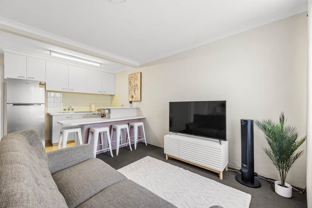 Living & Kitchen