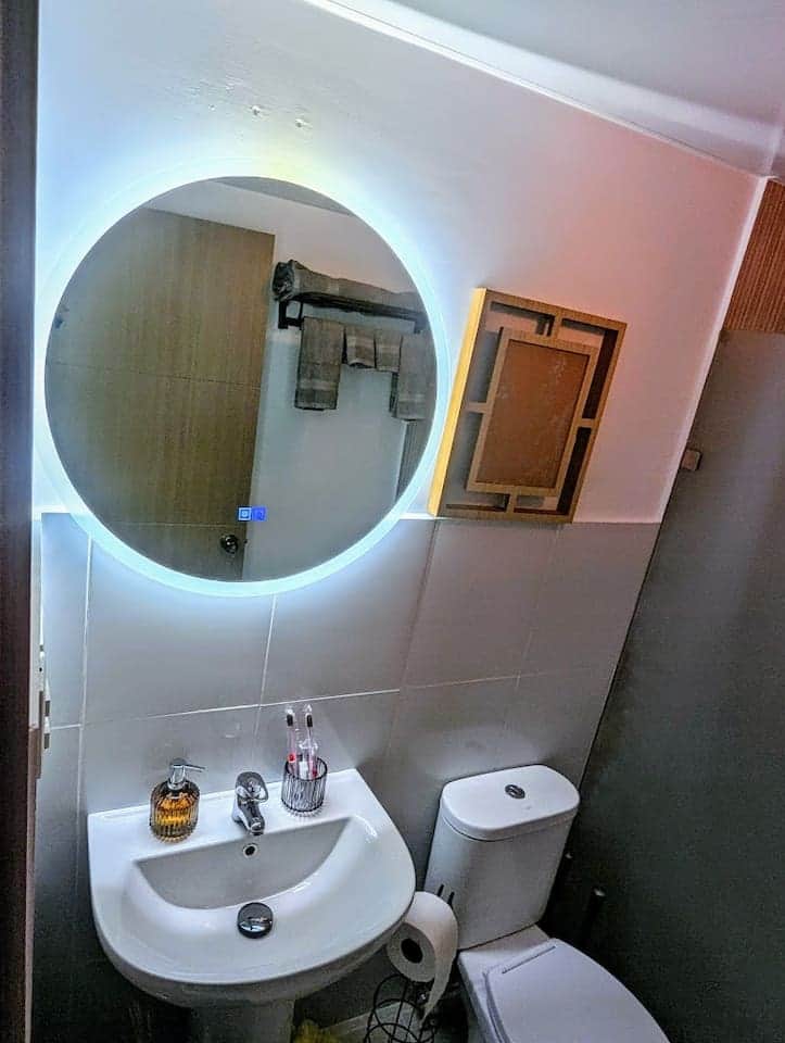 2nd Bathroom