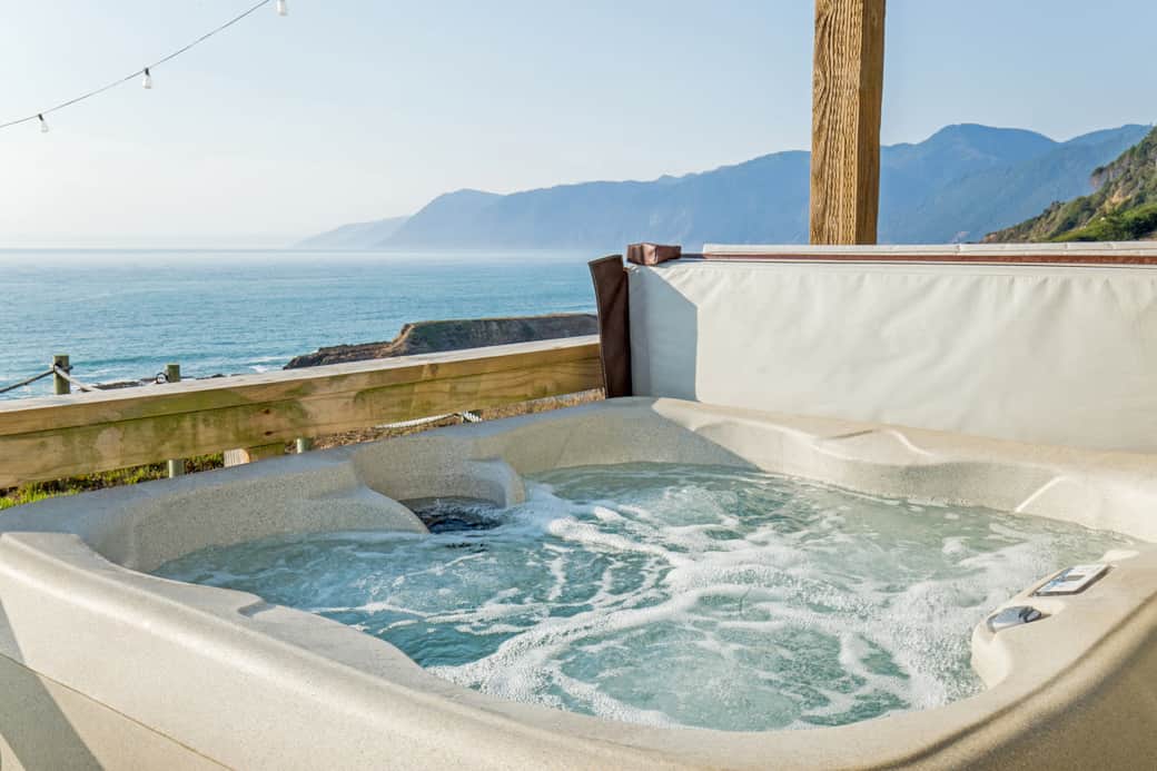 Magnificent hottub 2