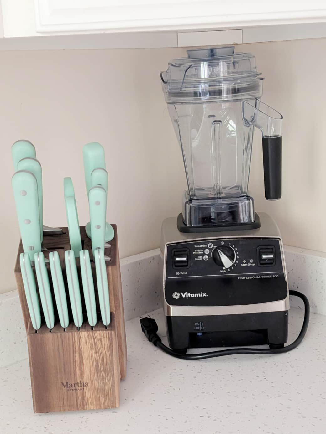 Kitchen has Juicer, Vitamix, Organic Spices 