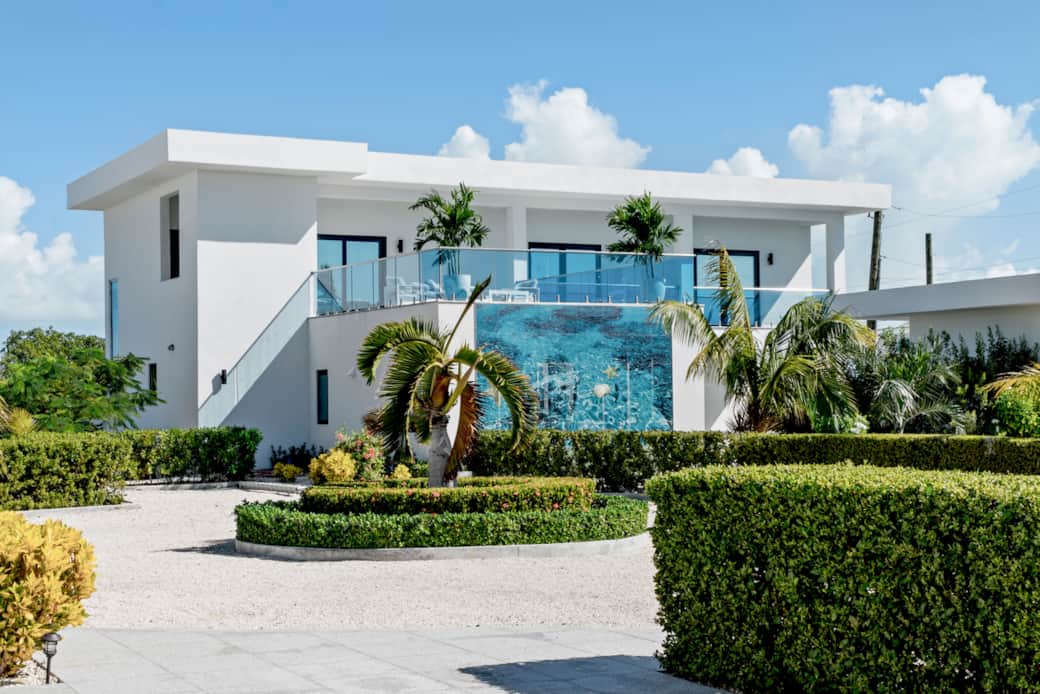 Villa Topaz front shot