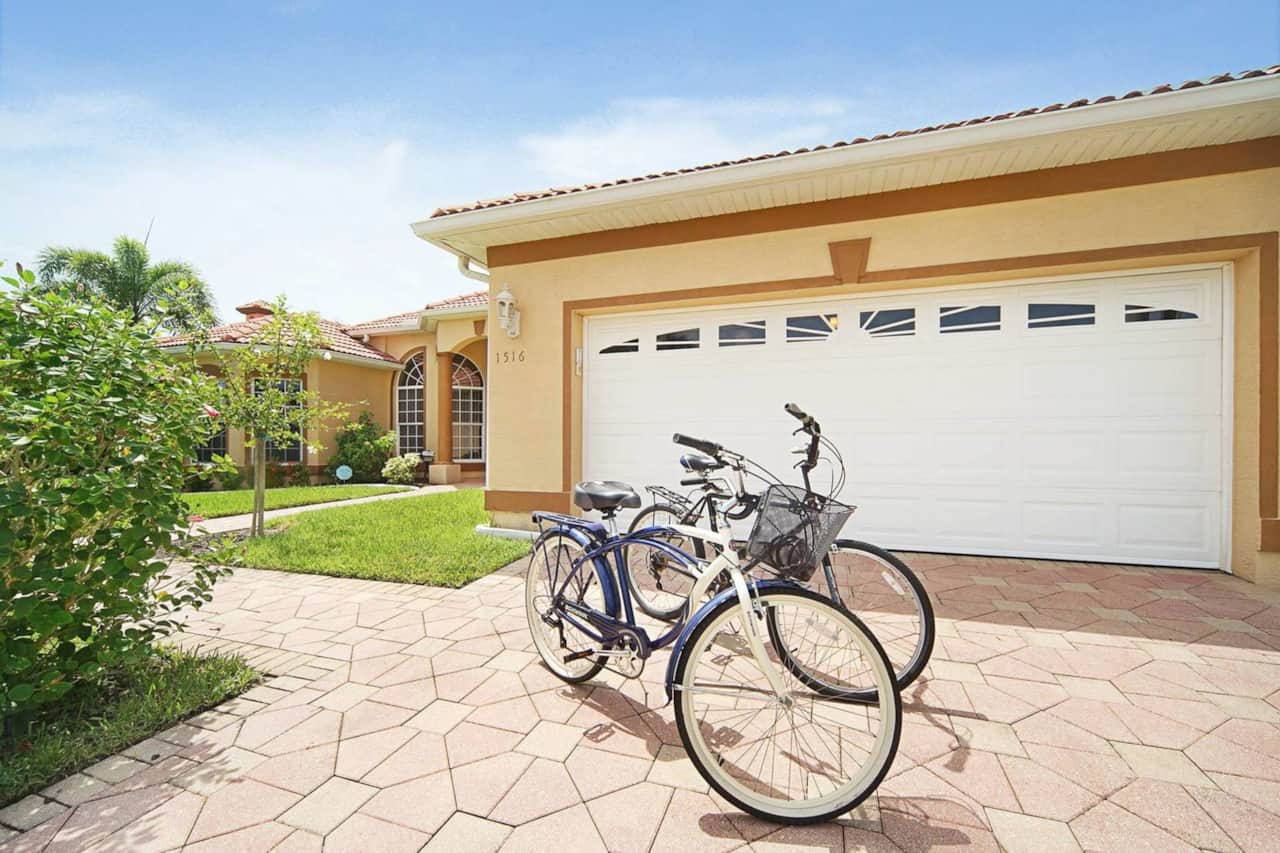 Seaside Villa Aventura