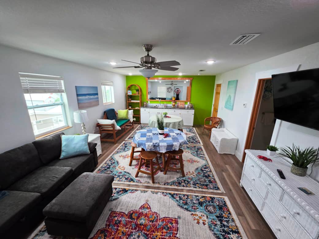 Dining Game Room2