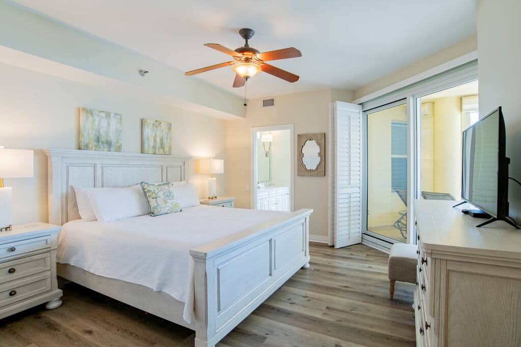 Master BR opens directly to balcony with direct Gulf views.