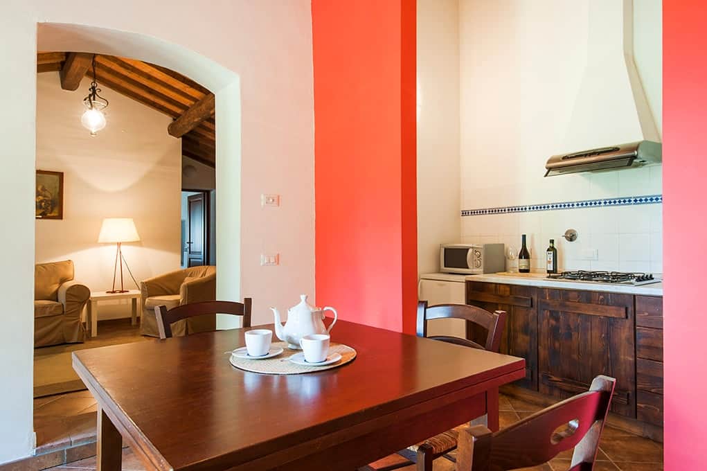 Zona pranzo con cucina completa annessa 