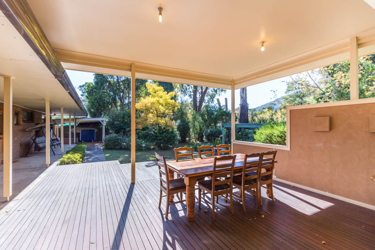 Outdoor entertaining: Enjoy al fresco dining and gatherings in a charming outdoor space.