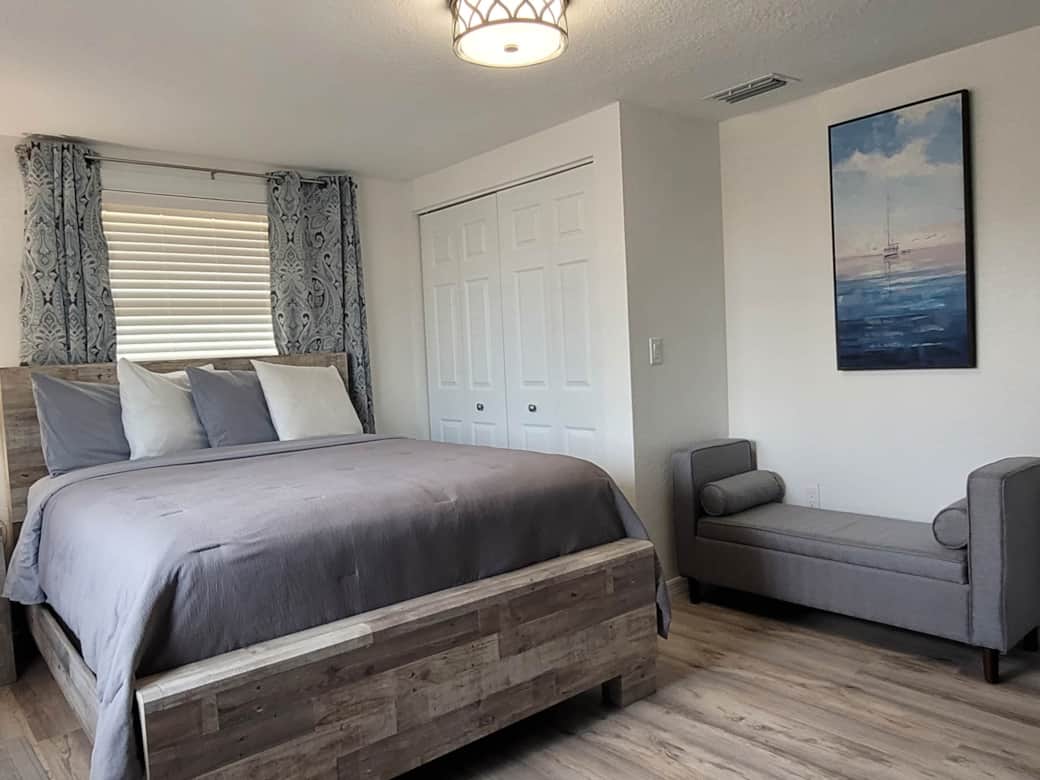 Queen bed