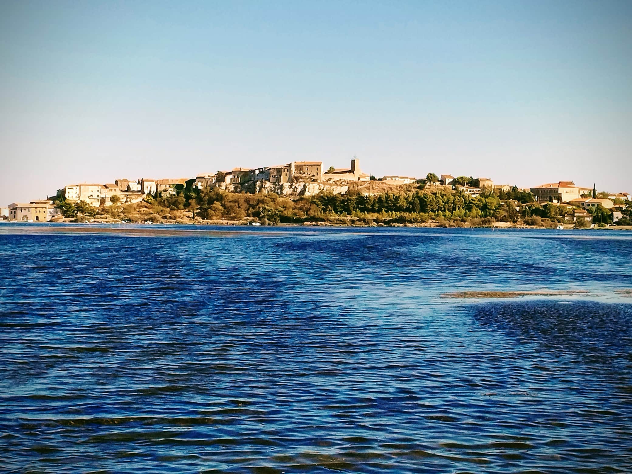 Bages et son étang Bages et son étang