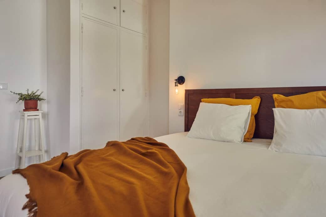 The Spacious and Light Valley room with kingsize bed and big inbuild closet The Spacious and Light Valley room with kingsize bed and big inbuild closet