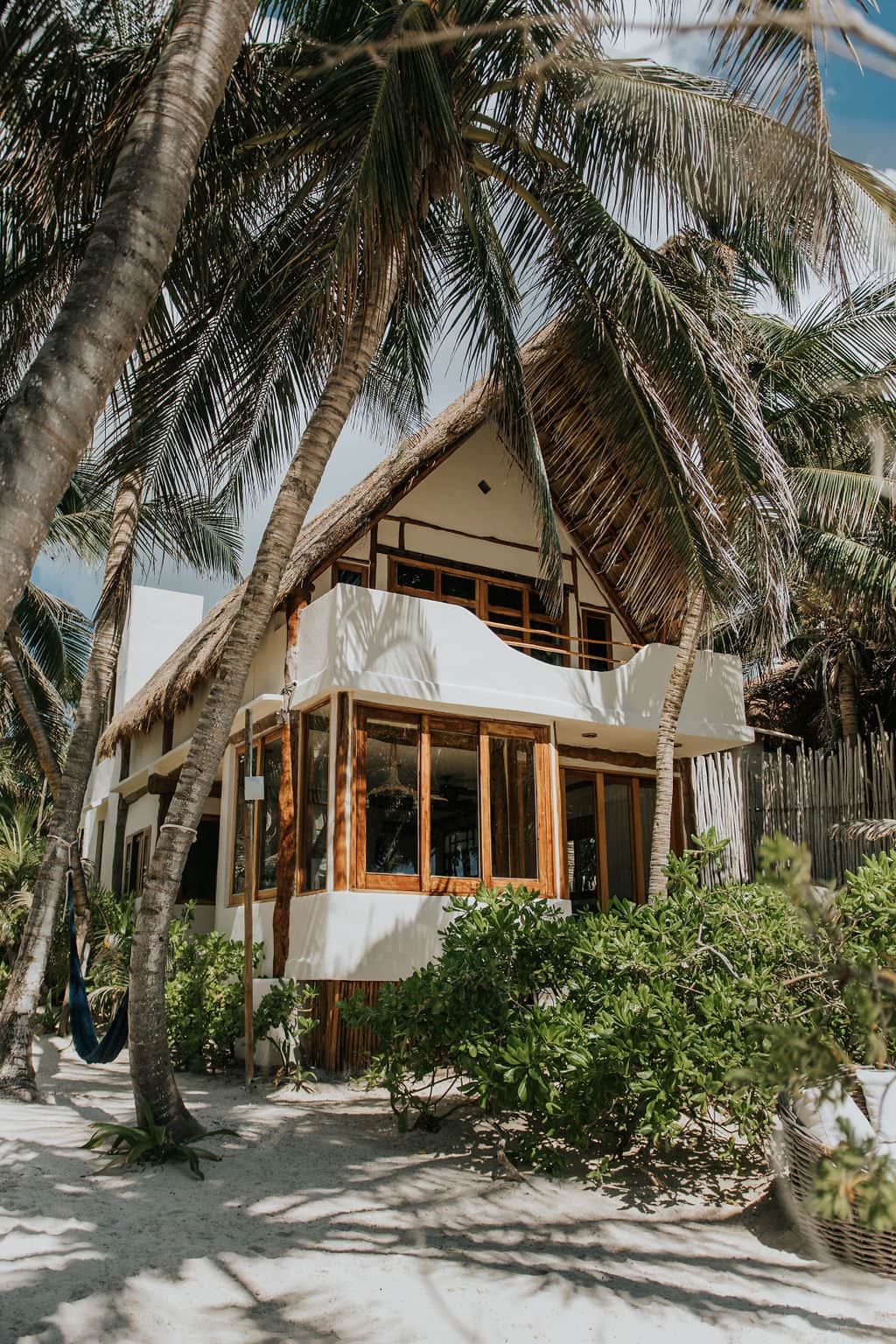 Casa Bonita with sea views