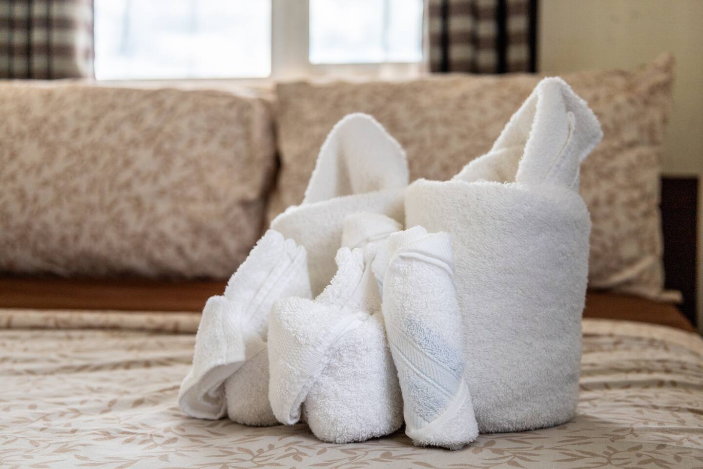 3 bedroom apartment Manila near NAIA with real bedrooms