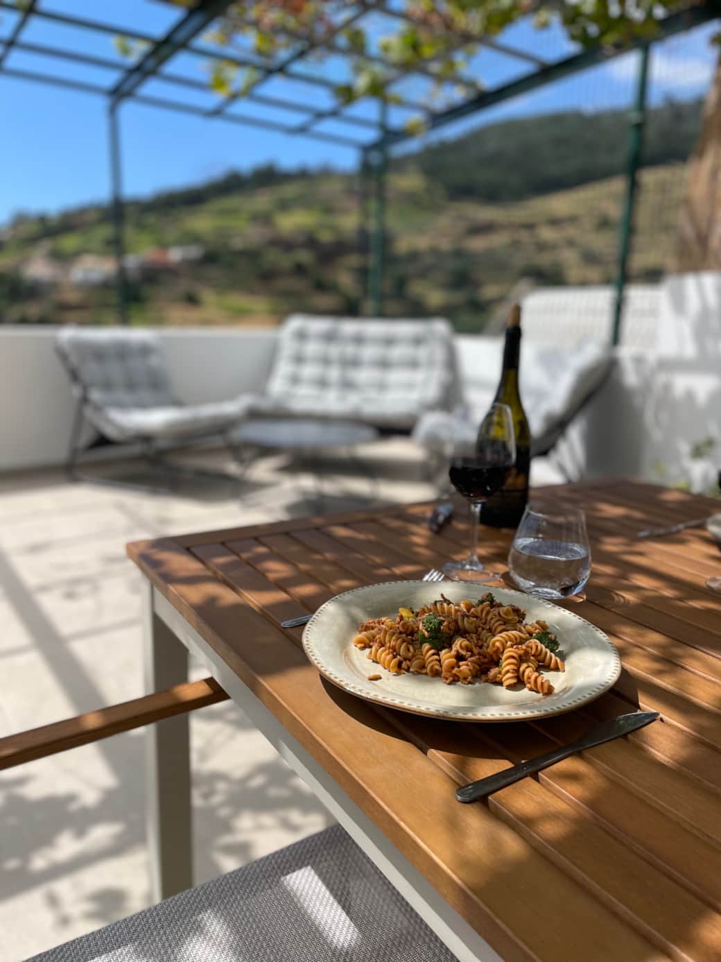Eettafel gastenverblijf Madeira Suite Vinha