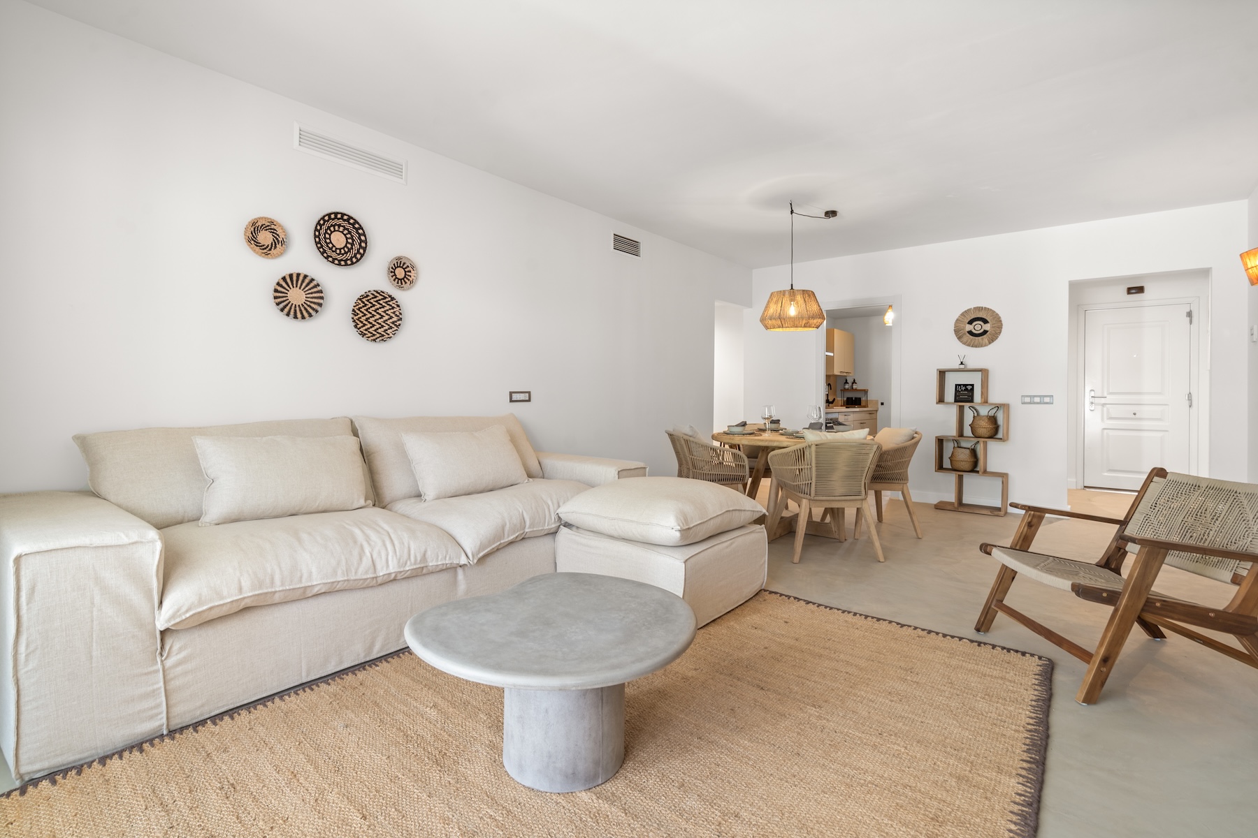 RDR511 - Stylish ground floor Apartment with Garden