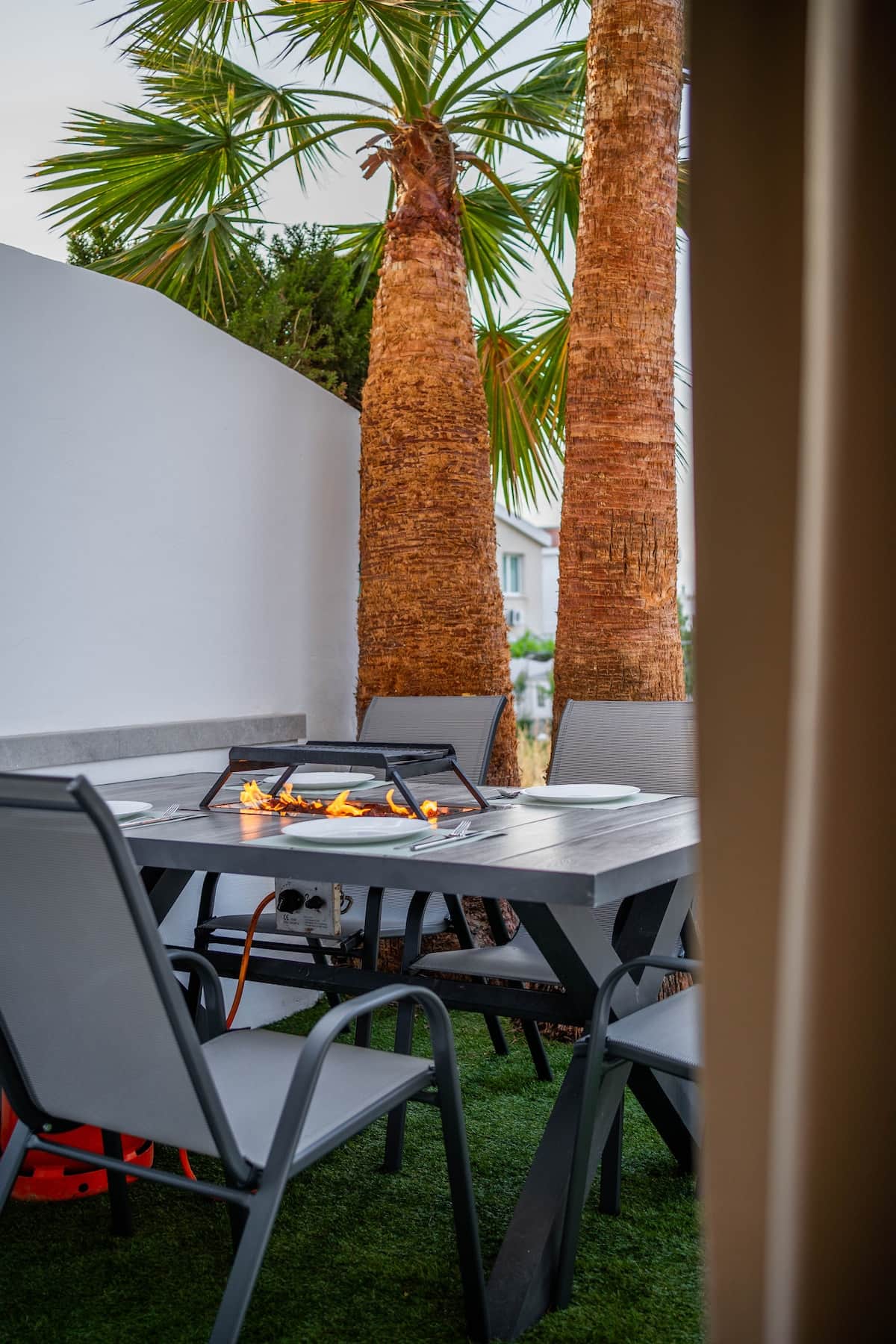 Feel free to use the barbecue table during your stay 
