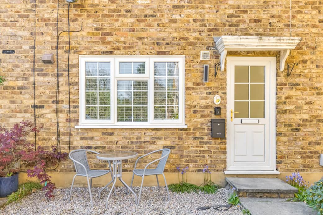 Grange Court 3-33
