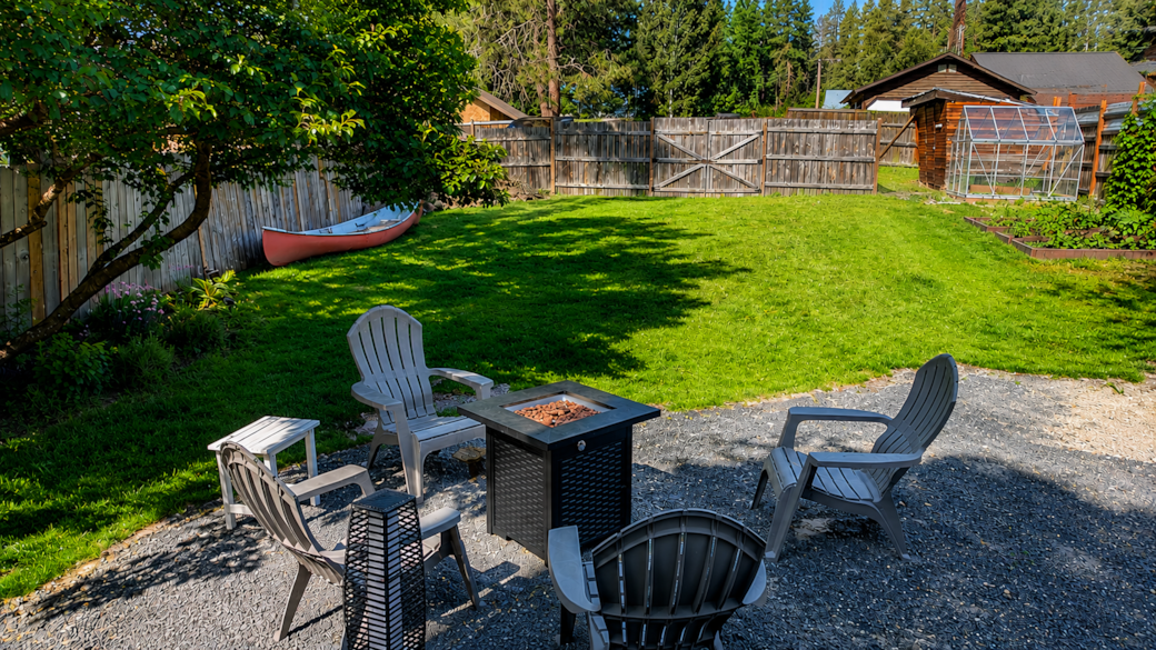 Lounge or play in the fully-fenced back yard