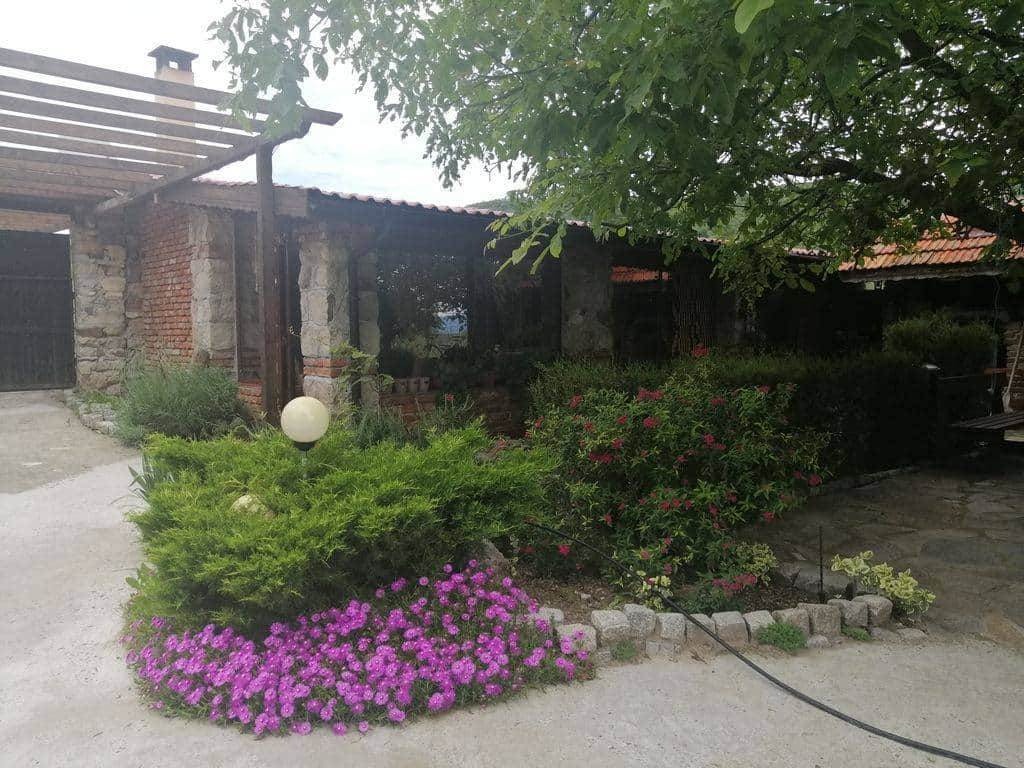 Kitchen building Kitchen building