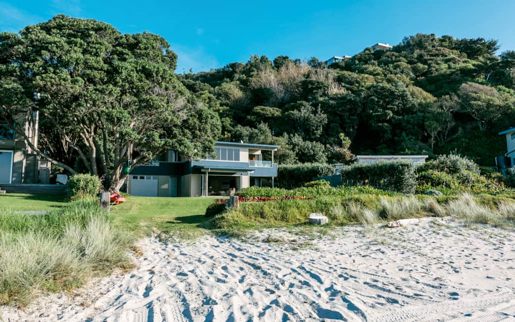 Waterfronts Beach Deck 