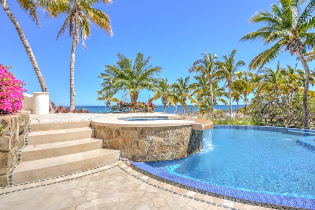 Jacuzzi ocean view Jacuzzi ocean view