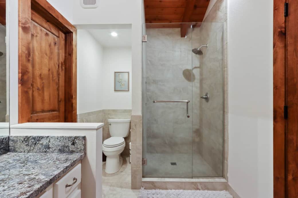 Bathroom off King bedroom
