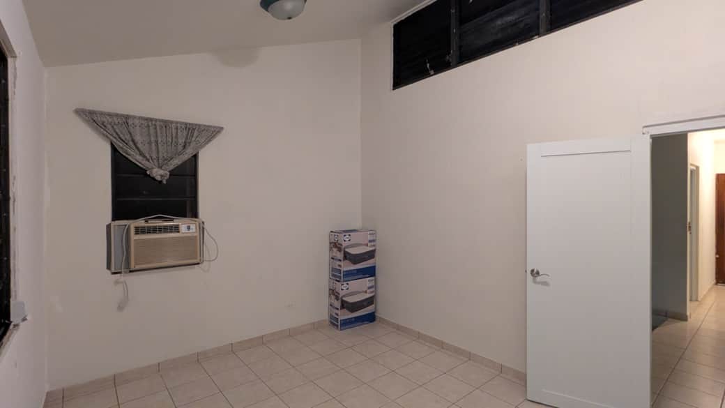 PXL 20250902 011841383