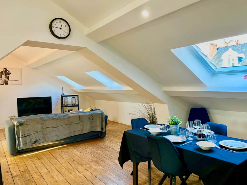 L'appartement Rousseau Logement à Reims par La Conciergerie Des Sacres