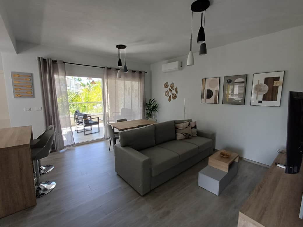 E4 FOTO (9) E4 FOTO (9)