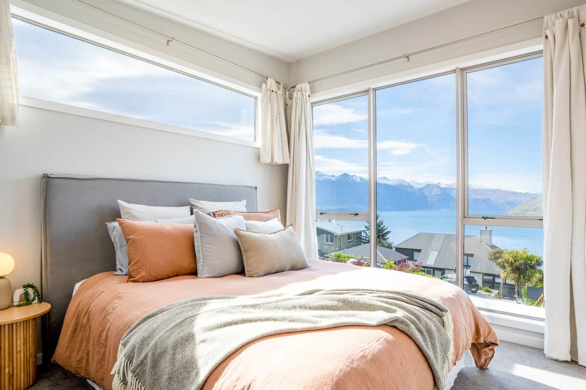 Bedroom 2 - King bed wth views of Lake Wakatipu