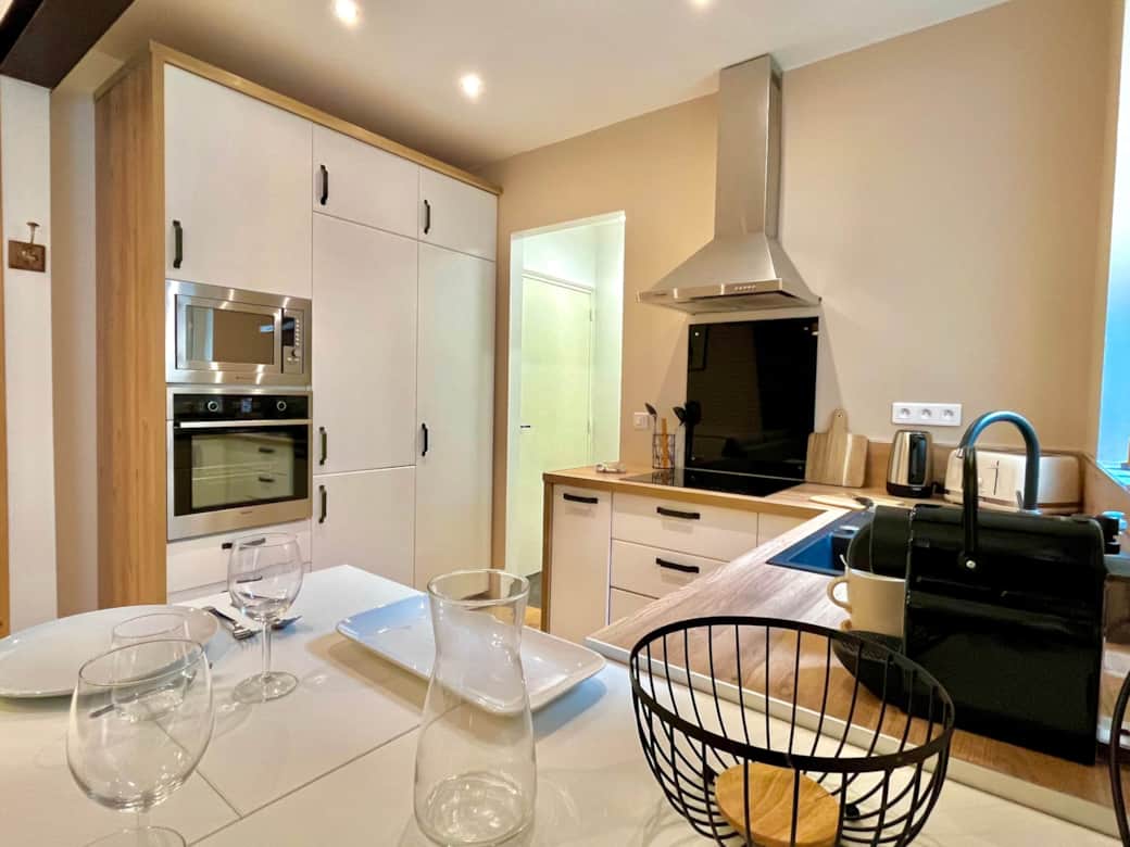 Le salon de l'appartement Arthys Logement à Reims par La Conciergerie Des Sacres