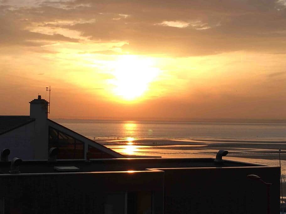Vue sur le coucher de soleil depuis l’appartement