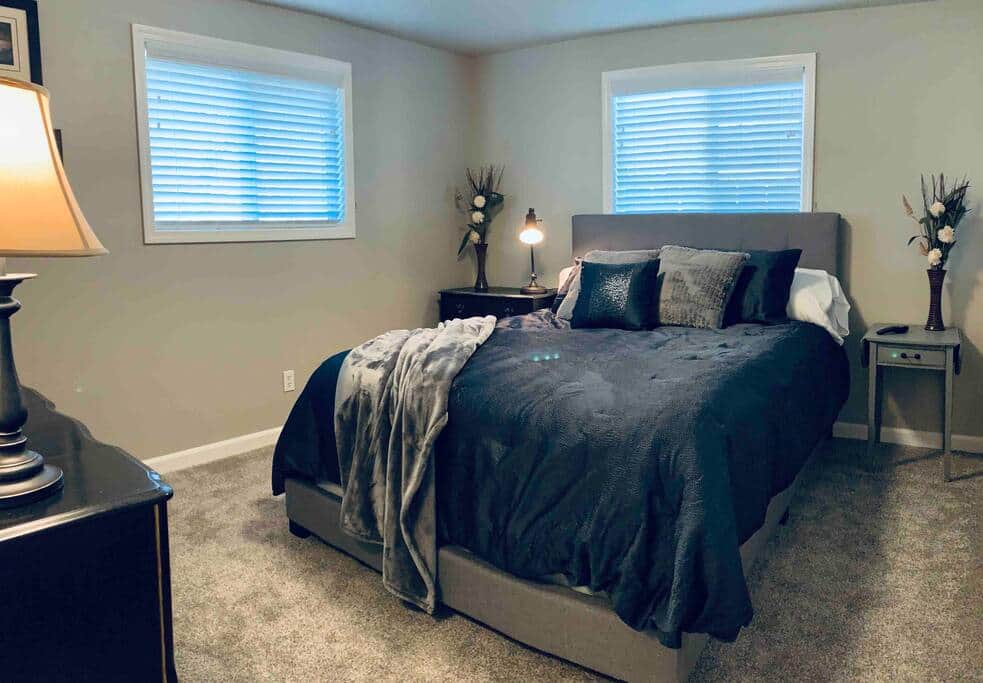 Queen bedroom with desk