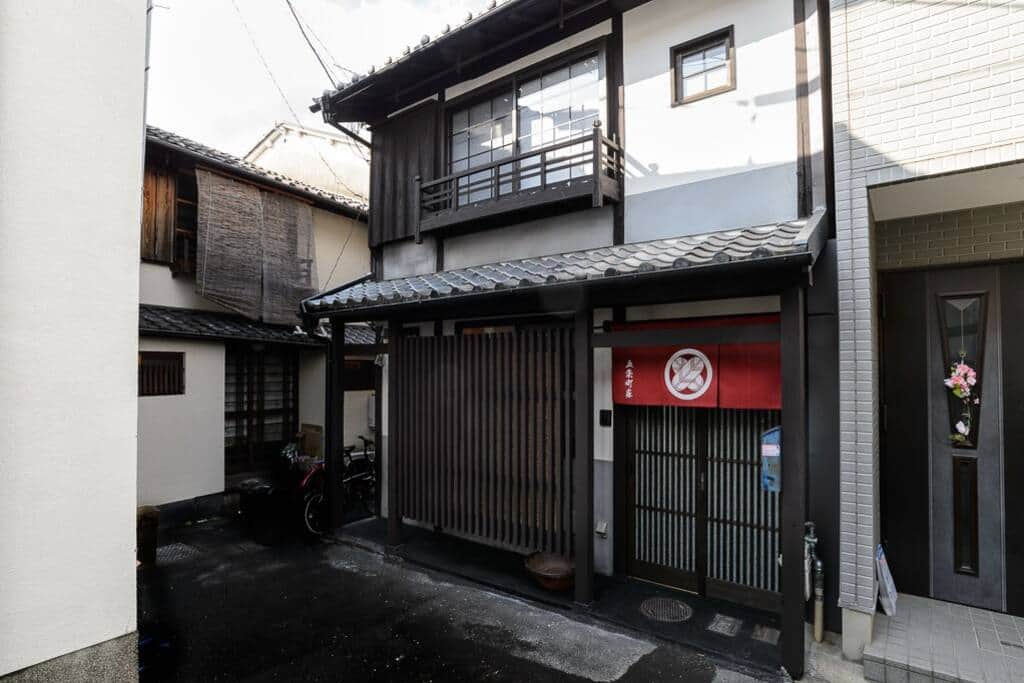 Bienvenue dans notre monde – Gojo Machiya.