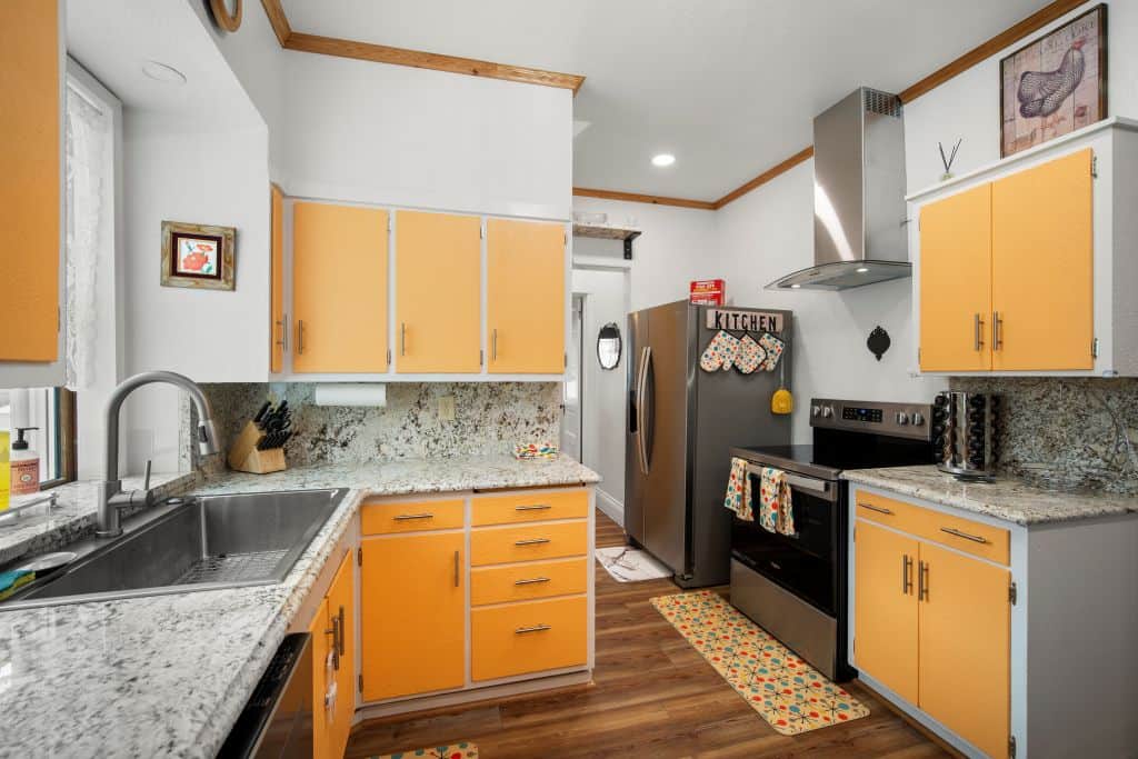 Kitchen 1