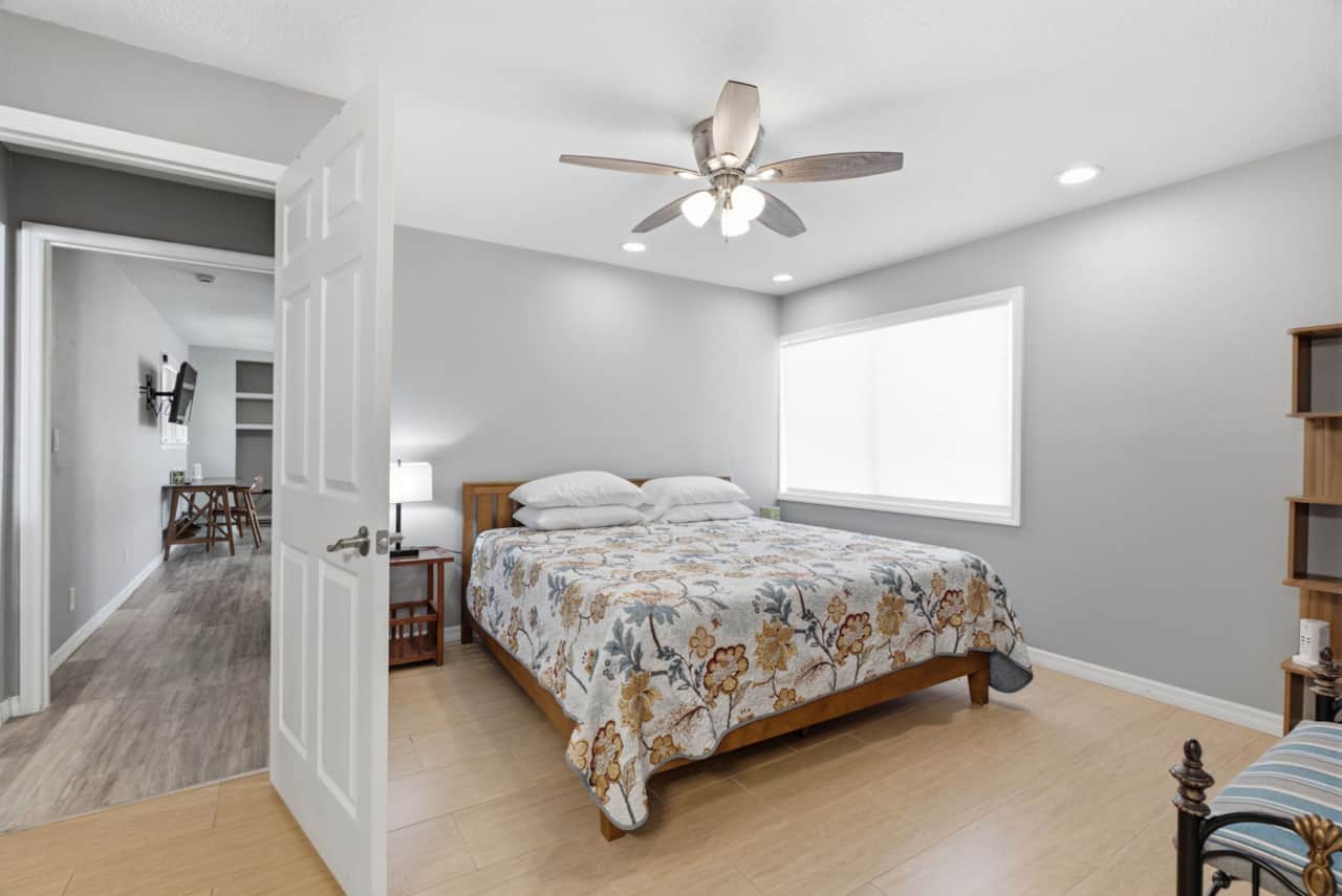 Bedroom2.jpg