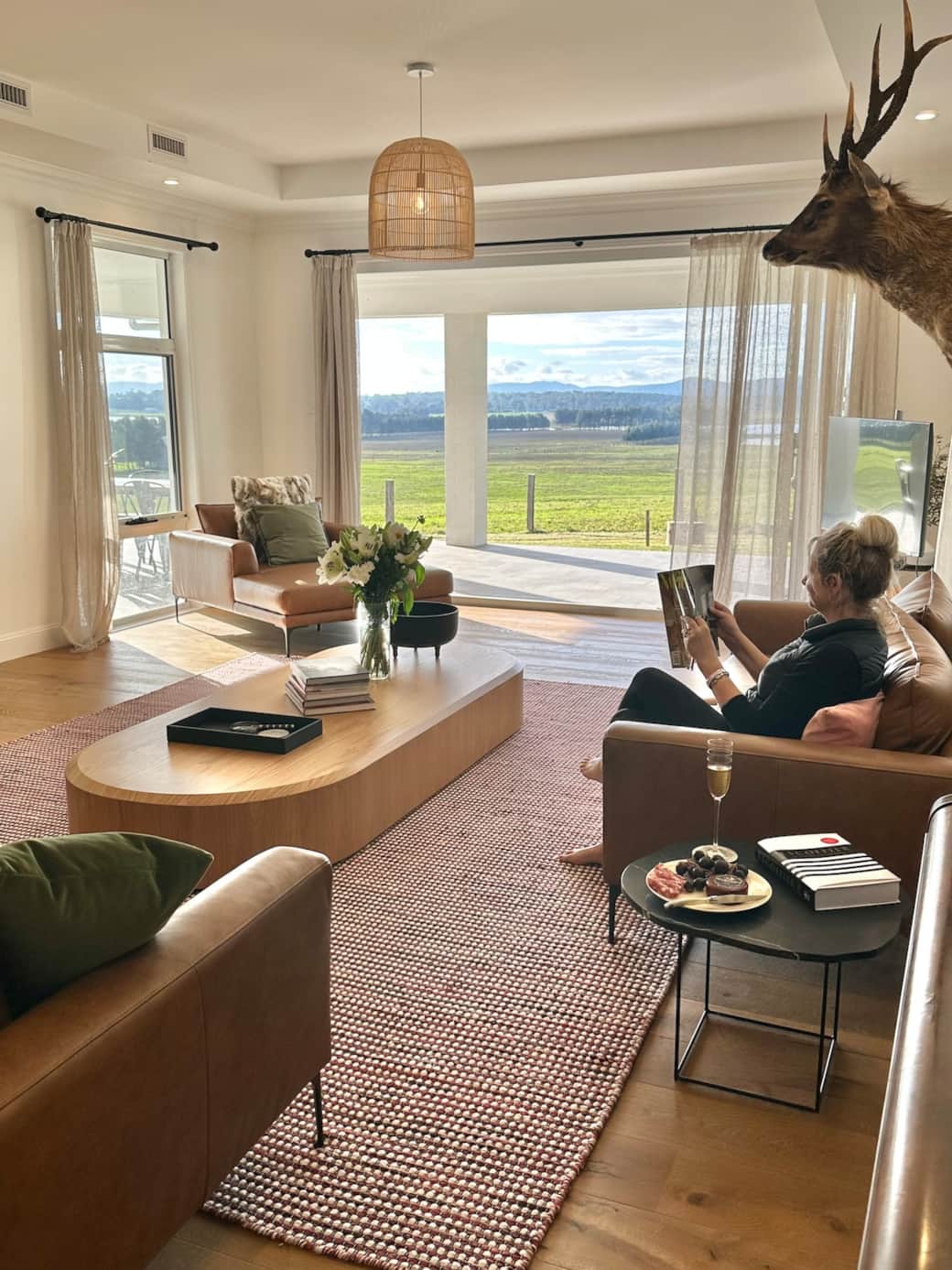 Main Living Room w/ tv