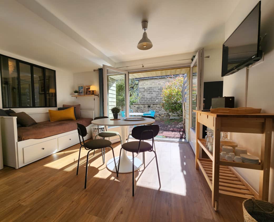 Salon avec accés jardin