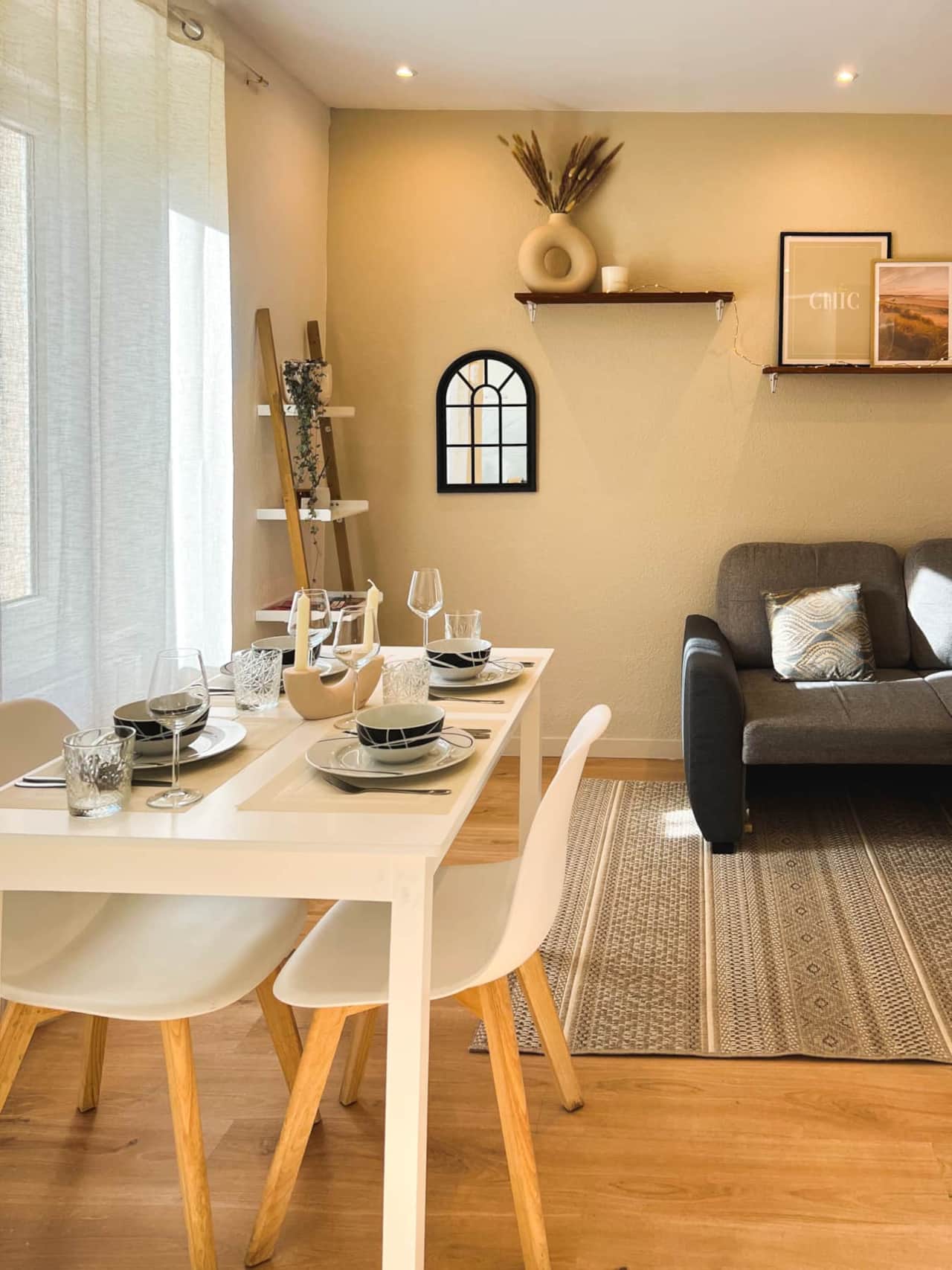 Living room seen from the entrance